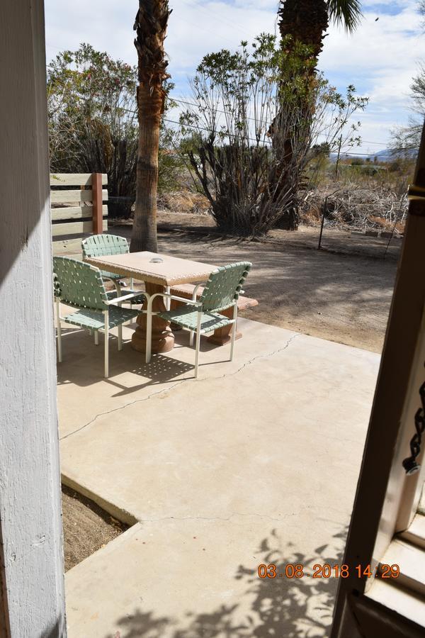 Stanlunds And Motel Borrego Springs