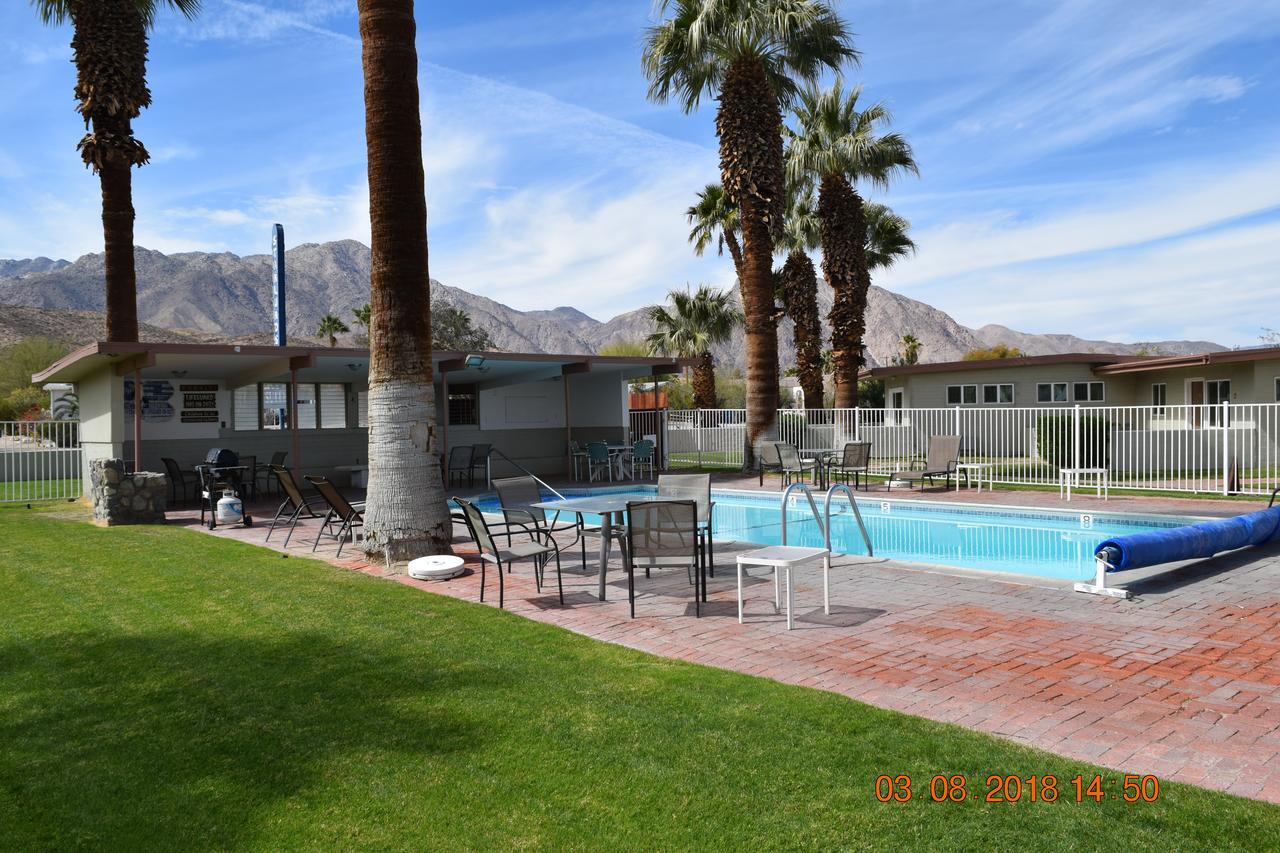 Stanlunds And 2* Borrego Springs